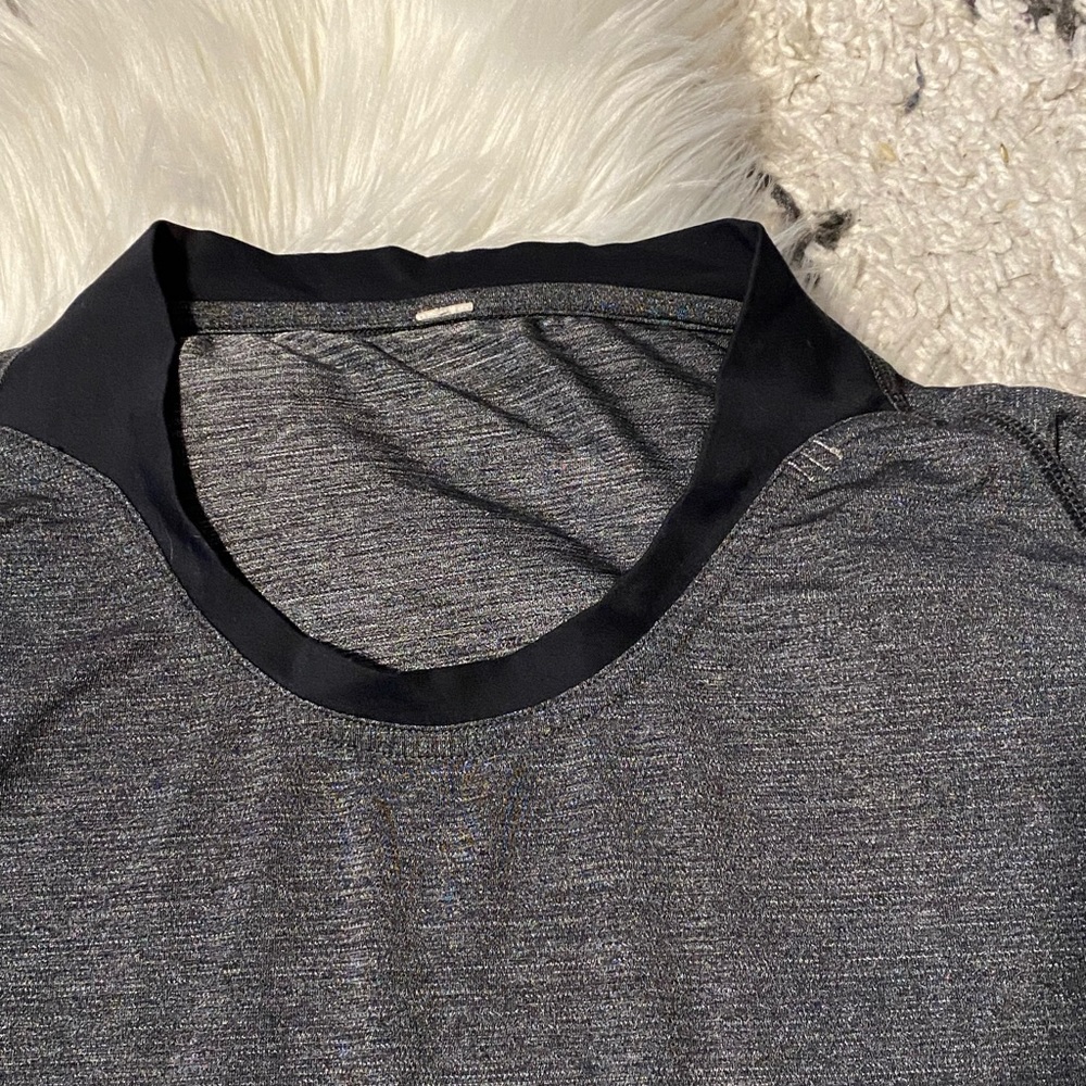 Lululemon Tech Tee - Picture 2 of 10